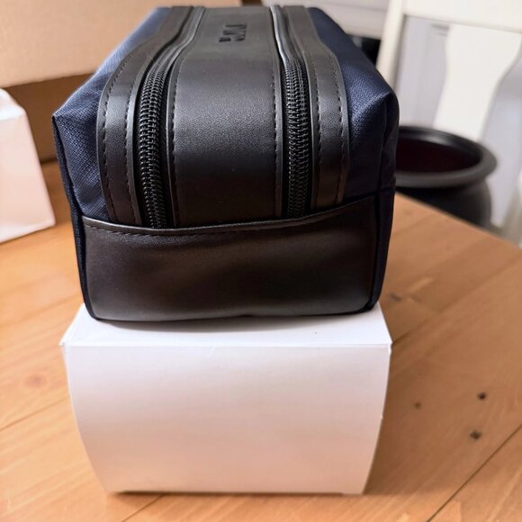 Dior Sauvage Men’s Travel Duo – Toiletry Pouch + 10 mL EDT Mini NIB - Picture 6 of 12